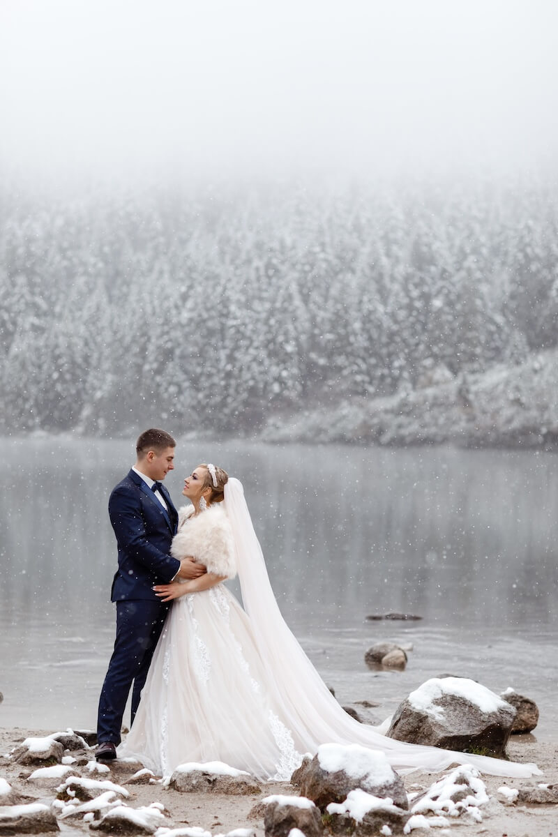 Trends for Winter Wedding Looks for Brides in 2024 - You&I Bridal